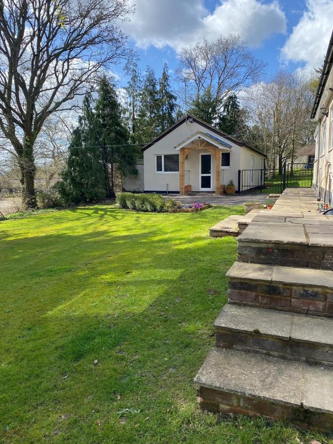 Chase Bungalow Billericay Dış mekan fotoğraf